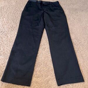AXIST Mens black slacks. Size 33x32.